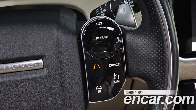 Land Rover Range Rover Velar 3.0 D300 R-Dynamic SE 2018 — фото 16
