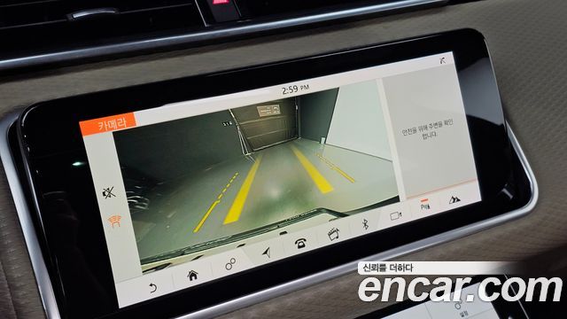 Land Rover Range Rover Velar 3.0 D300 R-Dynamic SE 2018 — фото 20
