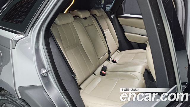 Land Rover Range Rover Velar 3.0 D300 R-Dynamic SE 2018 — фото 26