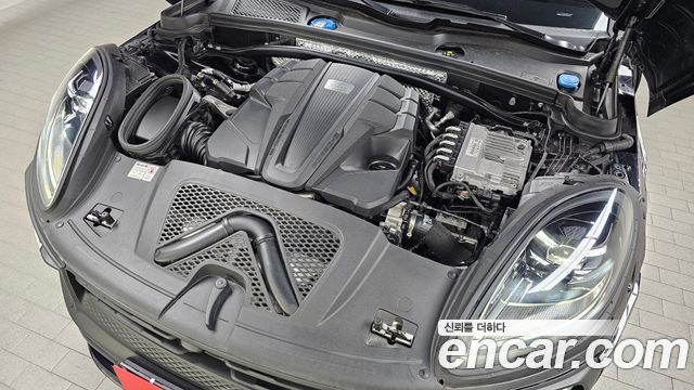 Porsche Macan 2.9 GTS 95B 2023 — фото 6