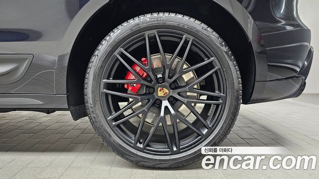 Porsche Macan 2.9 GTS 95B 2023 — фото 21
