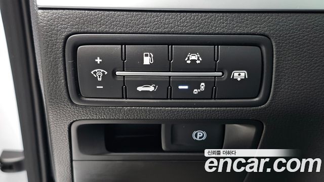 Genesis G80 3.3 GDI AWD Prestige 2018 — фото 18