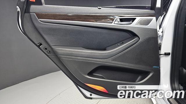 Genesis G80 3.3 GDI AWD Prestige 2018 — фото 25