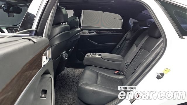 Genesis G80 3.3 GDI AWD Prestige 2018 — фото 26