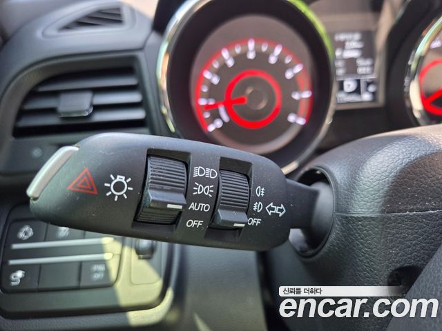 KG Mobility (SsangYong) Tivoli Air 1.6 RX 2WD 2017 — фото 21