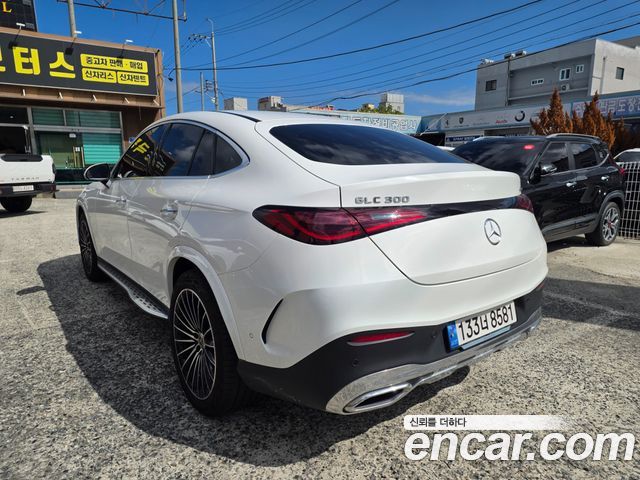 Mercedes-Benz GLC-Class (X254) GLC300 4MATIC Coupe 2024 — фото 3