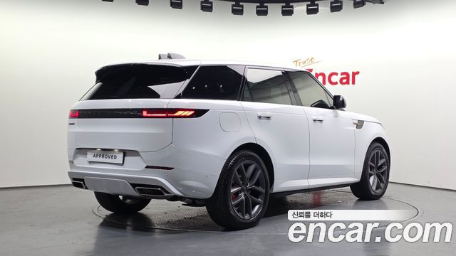 Land Rover Range Rover Sport (III) P550E Dynamic HSE 2026 — фото 2