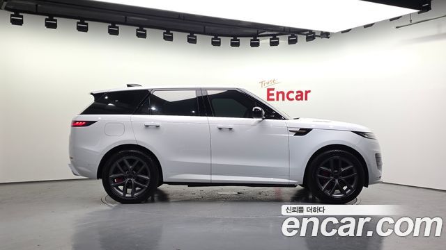 Land Rover Range Rover Sport (III) P550E Dynamic HSE 2026 — фото 5