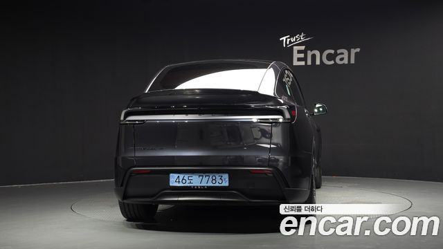 Tesla Model Y L Long Range AWD 2026 — фото 4