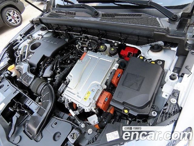 Renault Korea Arkana 1.6 E-TECH Techno 2025 — фото 23