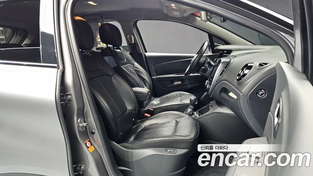 Renault Korea QM3 RE 2019 — фото 12