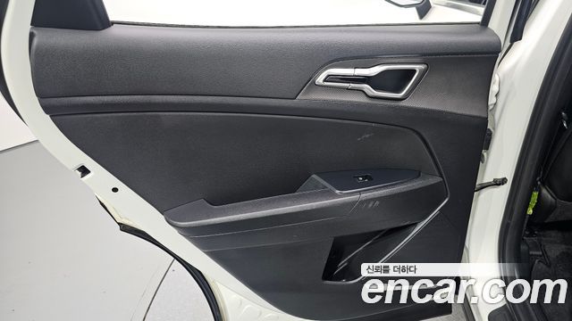 Kia Sportage (V) Diesel 2.0 4WD Trendy 2023 — фото 25