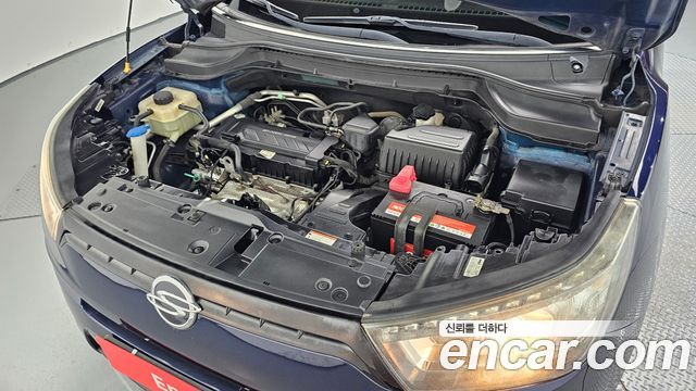 KG Mobility (SsangYong) Tivoli LX 2WD DLX 2015 — фото 6