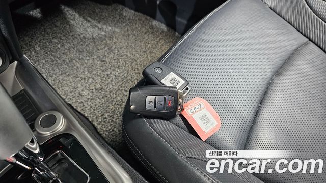 KG Mobility (SsangYong) Tivoli LX 2WD DLX 2015 — фото 15