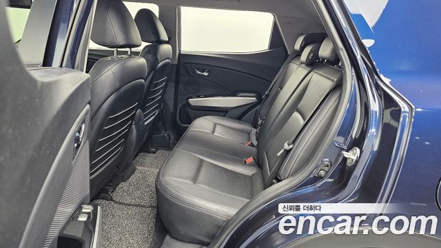 KG Mobility (SsangYong) Tivoli LX 2WD DLX 2015 — фото 19