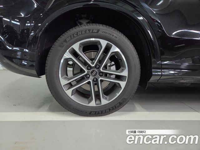 Audi Q5 (80A) 40 TFSI Quiattro Advanced 2025 — фото 5