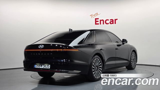 Hyundai Grandeur Hybrid (GN7) Calligraphy 2024 — фото 2