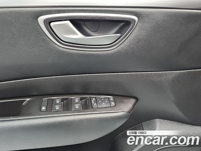 Renault Korea SM6 2.0 LPe SE 2020 — фото 20