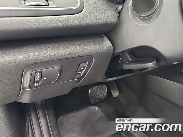 Renault Korea SM6 2.0 LPe SE 2020 — фото 21