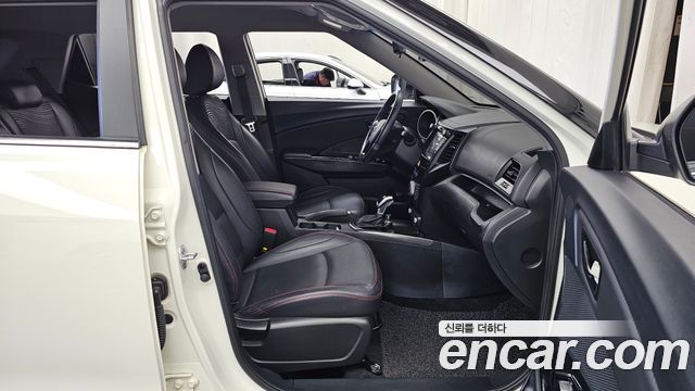 KG Mobility (SsangYong) Tivoli Air Diesel IX 2WD 2019 — фото 11