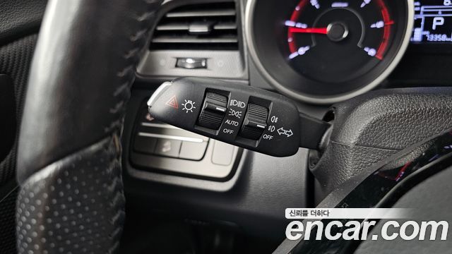 KG Mobility (SsangYong) Tivoli Air Diesel IX 2WD 2019 — фото 14