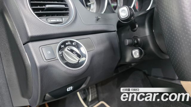 Mercedes-Benz C-Class (W204) C200 CGI Avantgarde Style Package 2013 — фото 14
