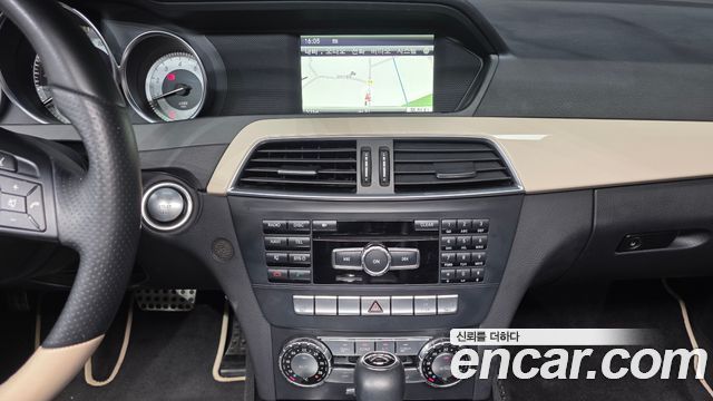 Mercedes-Benz C-Class (W204) C200 CGI Avantgarde Style Package 2013 — фото 16