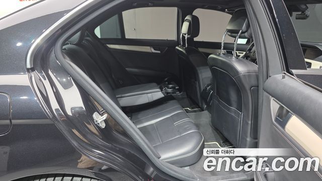Mercedes-Benz C-Class (W204) C200 CGI Avantgarde Style Package 2013 — фото 19