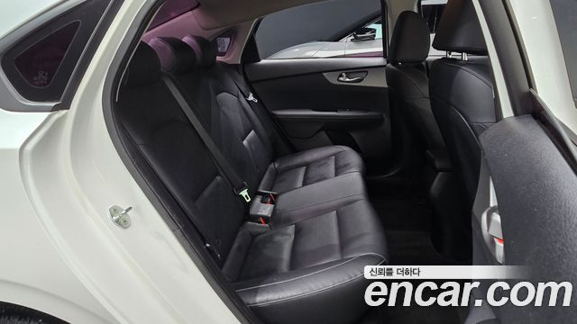 Kia K3 Luxury 2020 — фото 12