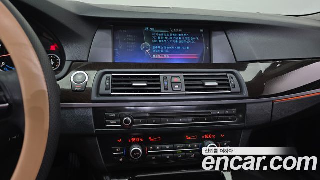 BMW 5 Series (F10) 528i 2013 — фото 14