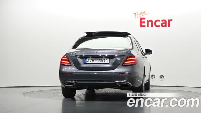 Mercedes-Benz E-Class (W213) E300 4MATIC Exclusive 2019 — фото 4