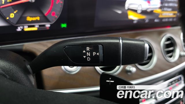 Mercedes-Benz E-Class (W213) E300 4MATIC Exclusive 2019 — фото 9