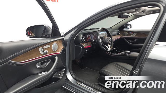 Mercedes-Benz E-Class (W213) E300 4MATIC Exclusive 2019 — фото 10