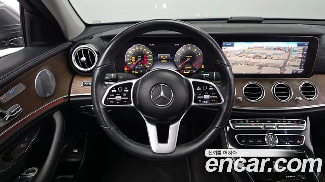 Mercedes-Benz E-Class (W213) E300 4MATIC Exclusive 2019 — фото 13