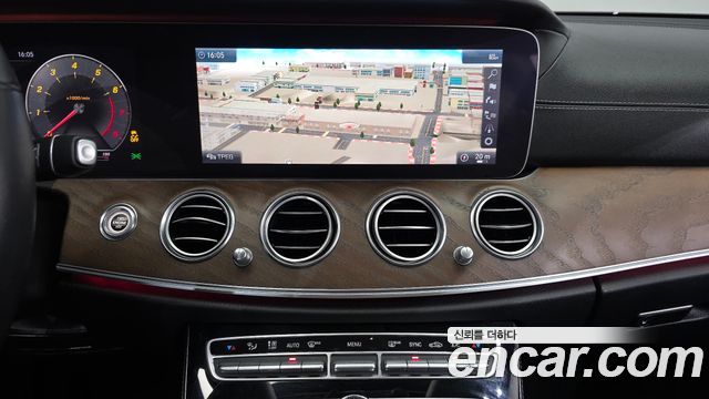 Mercedes-Benz E-Class (W213) E300 4MATIC Exclusive 2019 — фото 14