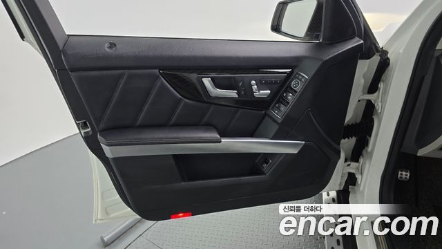 Mercedes-Benz GLK-Class (X204) GLK220 CDI Premium 2015 — фото 24