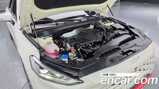Kia K8 2.5 Gasoline 2WD Noblesse 2023 — фото 6