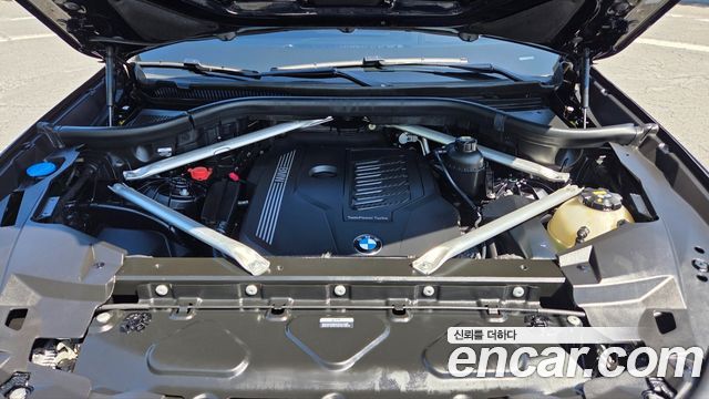 BMW X6 (G06) xDrive40i M Sport 2023 — фото 6
