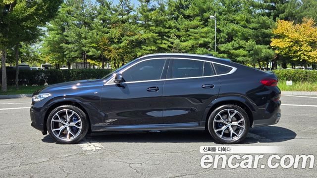 BMW X6 (G06) xDrive40i M Sport 2023 — фото 24