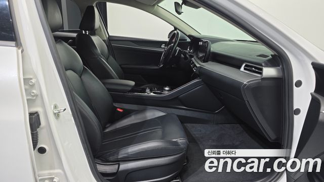 Kia K5 (III) 2.0 Trendy 2023 — фото 11