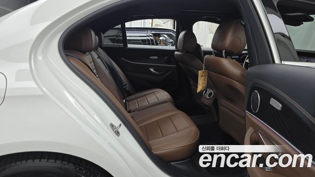 Mercedes-Benz E-Class (W213) E250 AMG Line 2023 — фото 12