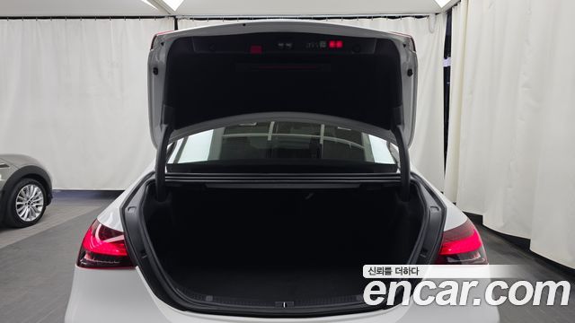 Mercedes-Benz E-Class (W213) E250 AMG Line 2023 — фото 20