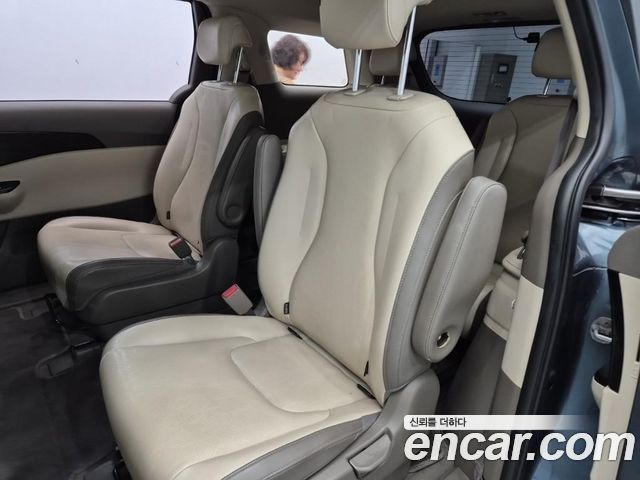 Kia Carnival (IV) Diesel 9-Seater Prestige 2021 — фото 19