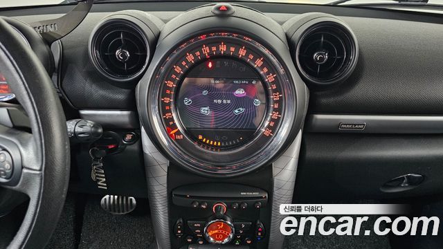 MINI Cooper SD Countryman ALL4 Park Lane 1st 2016 — фото 14