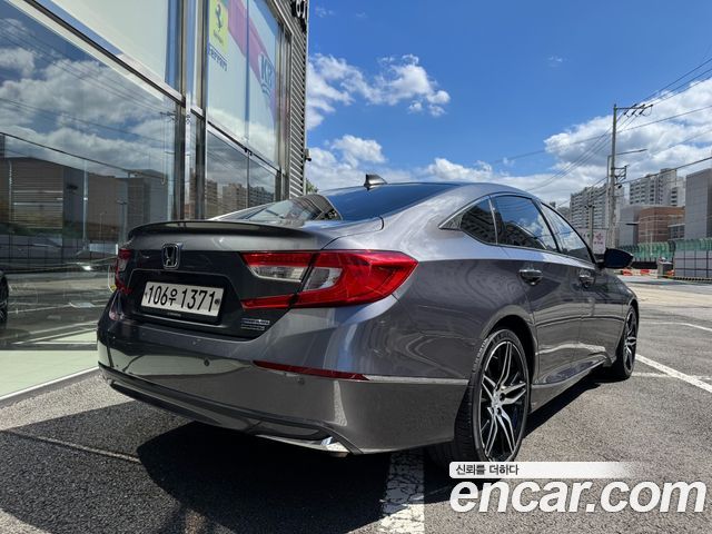 Honda Accord (X) 2.0 Hybrid Touring 2021 — фото 2