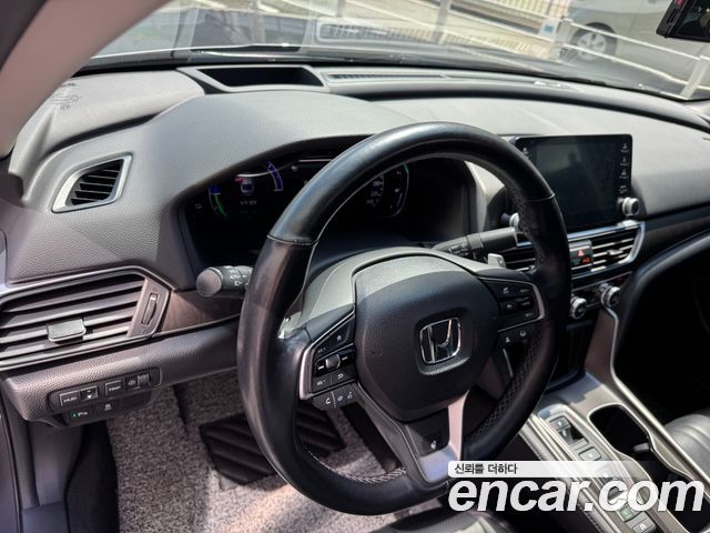 Honda Accord (X) 2.0 Hybrid Touring 2021 — фото 15