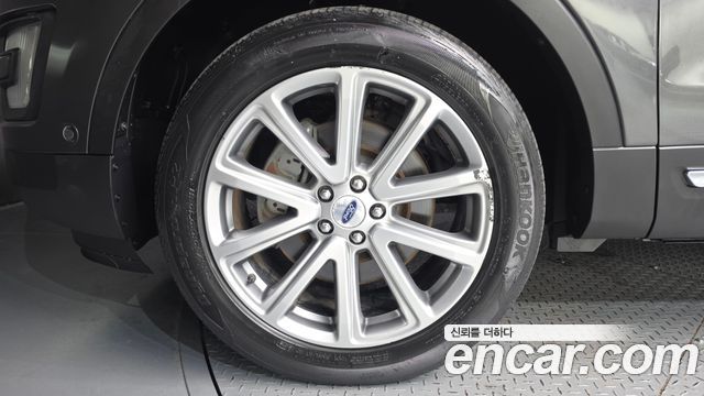 Ford Explorer 3.5 Limited 4WD 5th 2017 — фото 5