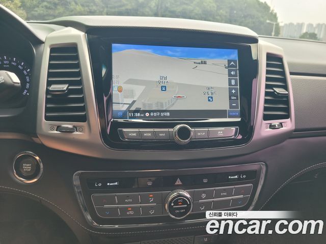 KG Mobility (SsangYong) Rexton Sports Khan Diesel 2.2 4WD Professional S (5-Link) 2019 — фото 8
