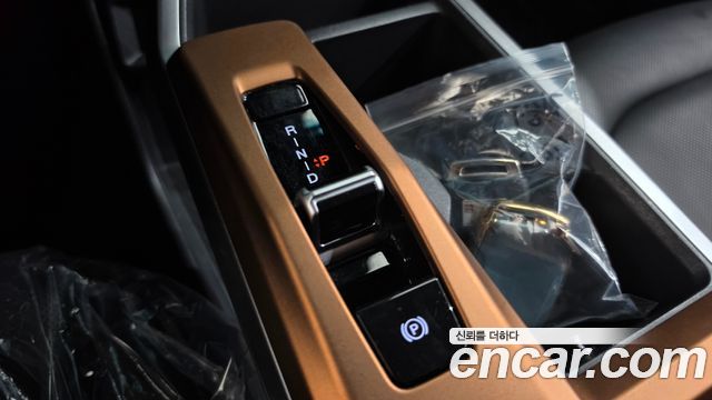 KG Mobility (SsangYong) Torres EVX E7 2024 — фото 9