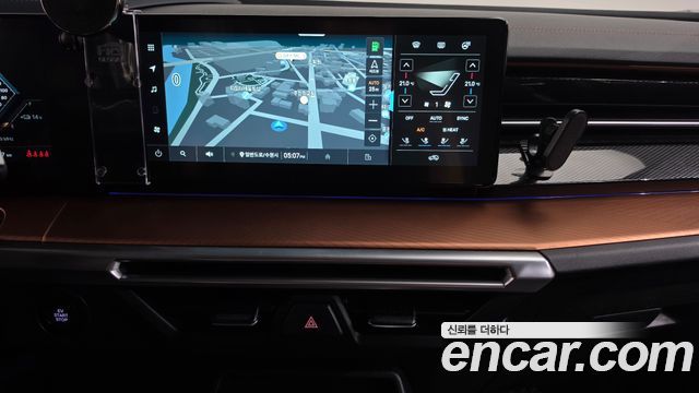 KG Mobility (SsangYong) Torres EVX E7 2024 — фото 12